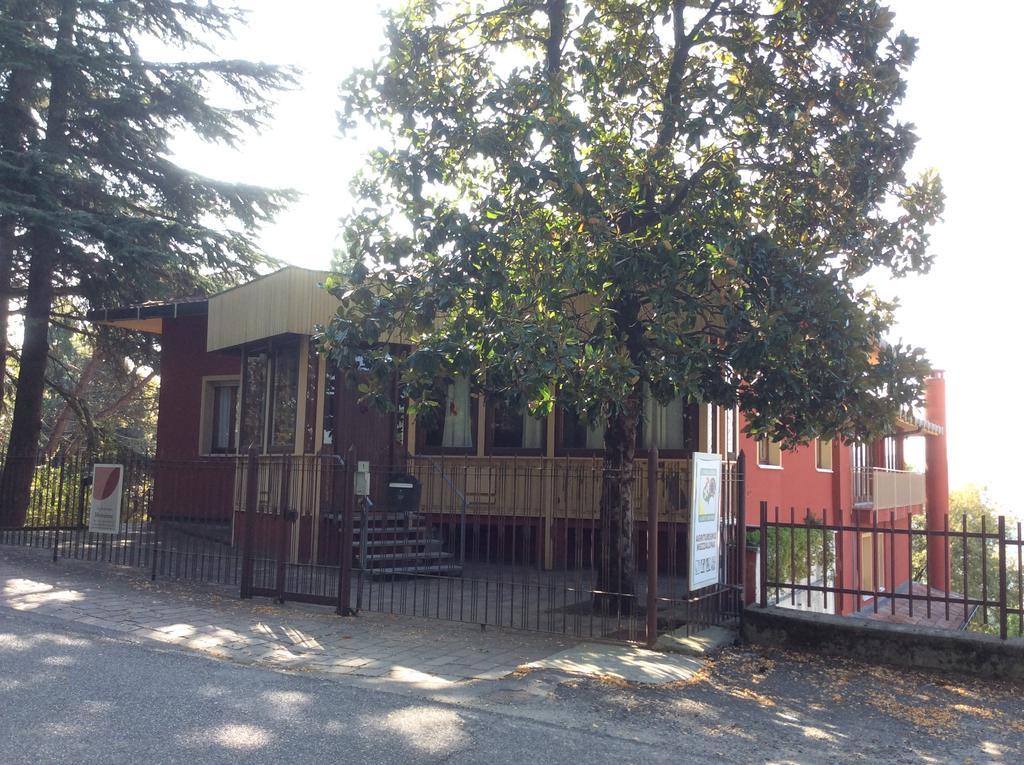 Agriturismo Mezzaluna Hotel Montalto Pavese Kültér fotó